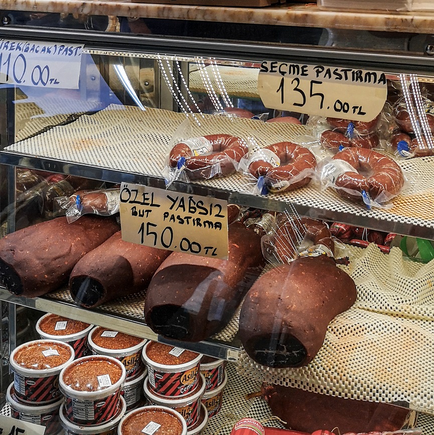 Снігові схили та Долина голубів: кращі локації центральної Туреччини для яскравої мандрівки