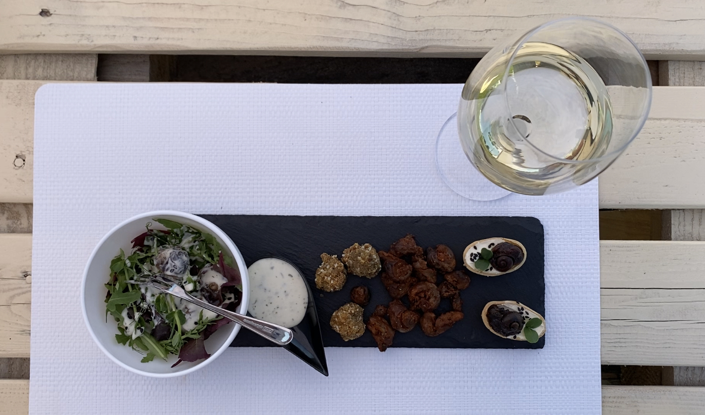 Качели, пещеры и тоннели: "секретные" локации Карпат, о которых не знают туристы