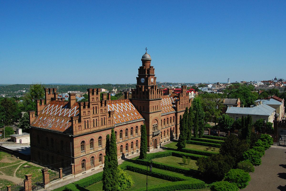 "Міста-перлини": місця України, де варто побувати хоча б раз кожному туристу