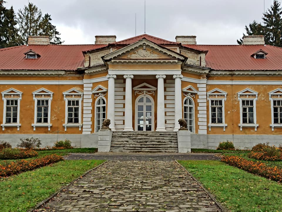 &quot;Український Версаль&quot;: незвичайна локація Поділля для подорожі на вікенд