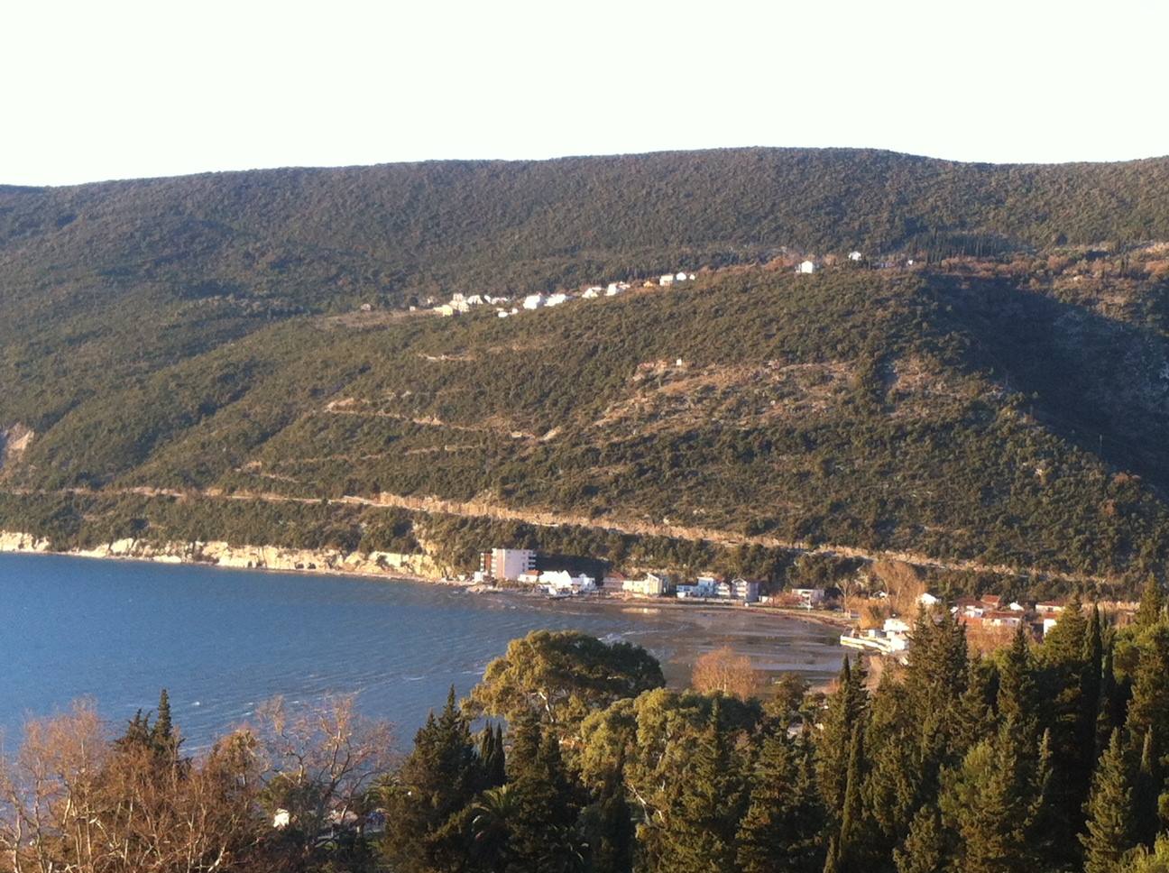 Відпочинок з комфортом: кращі теплі джерела Чорногорії для відпустки взимку