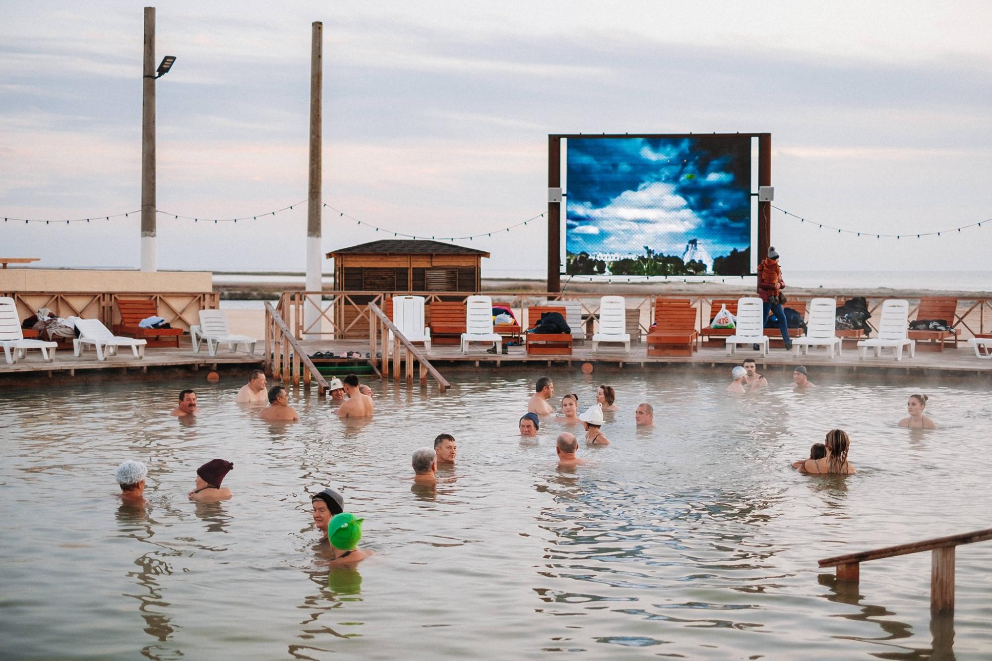 Термы, устрицы и чаны: сравниваем цены и сервис на Черном и Азовском море зимой