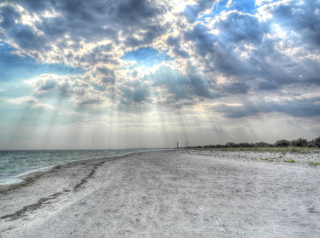 Рай на землі: чим дивує туристів затишний острів на півдні України