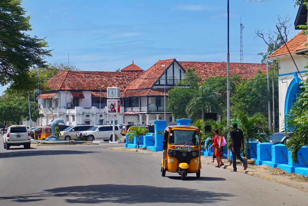 Заповідні парки та європейська культура: Африка, яку не показують туристам