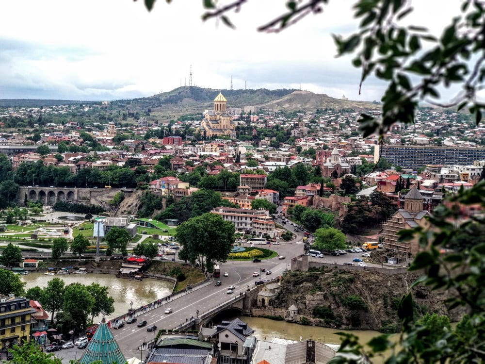 Сонце, море та вино: кращі локації Грузії для знайомства з гостинною країною