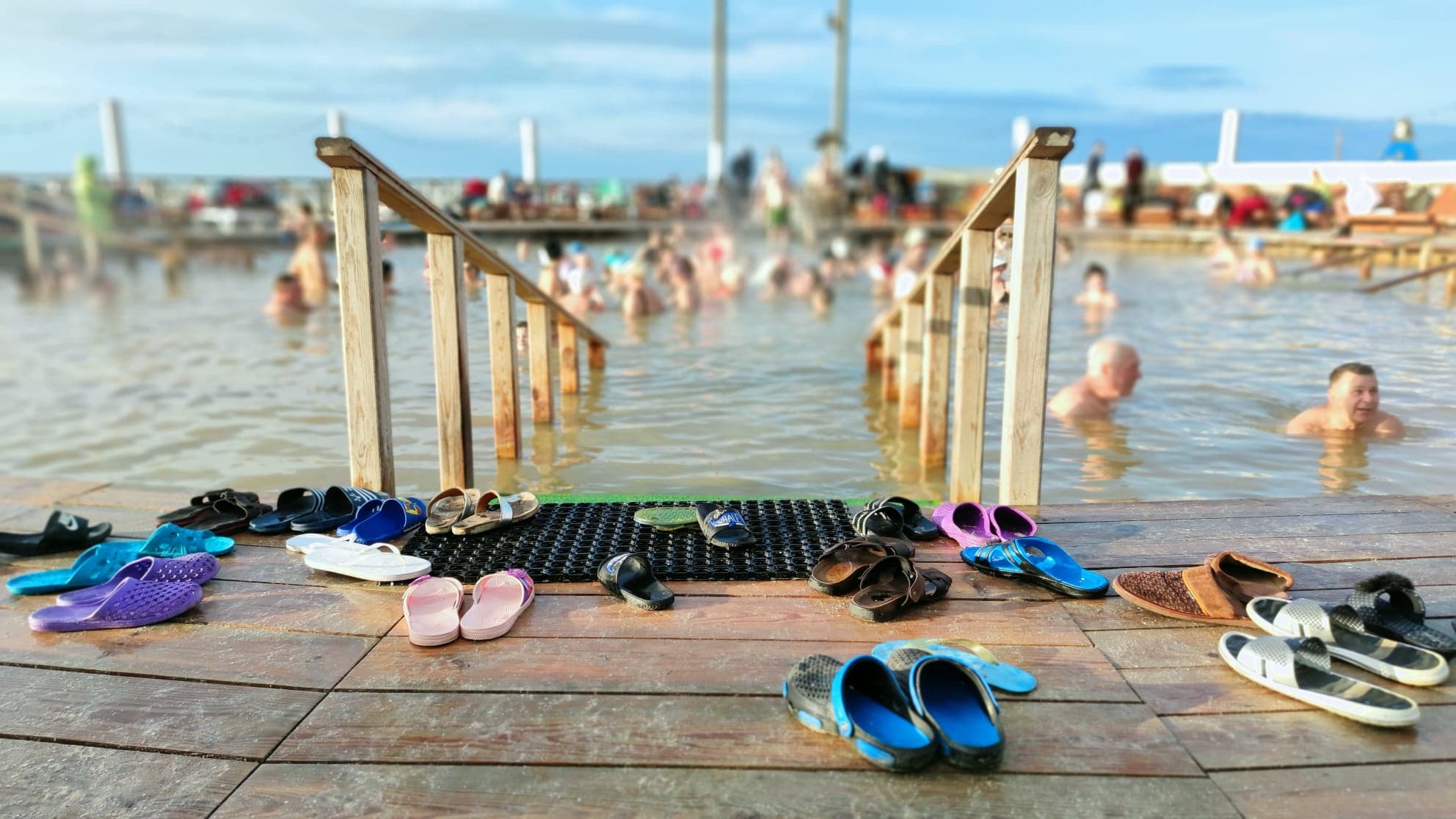 Термальні джерела та перші туристи: як зароджувався знаменитий курорт Арабатська Стрілка