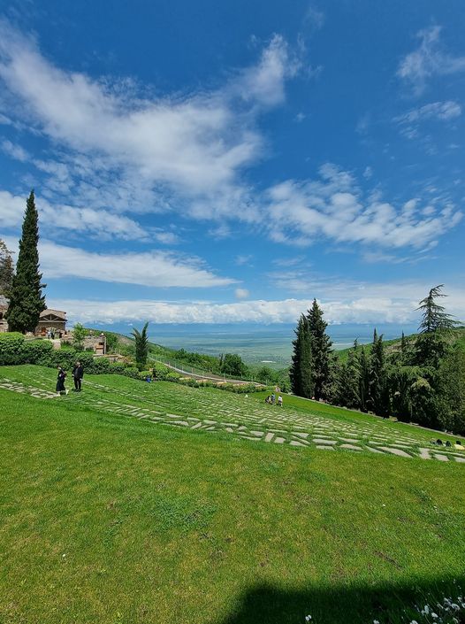 Гостеприимство, колорит и скидки: особенности отдыха в Грузии весной