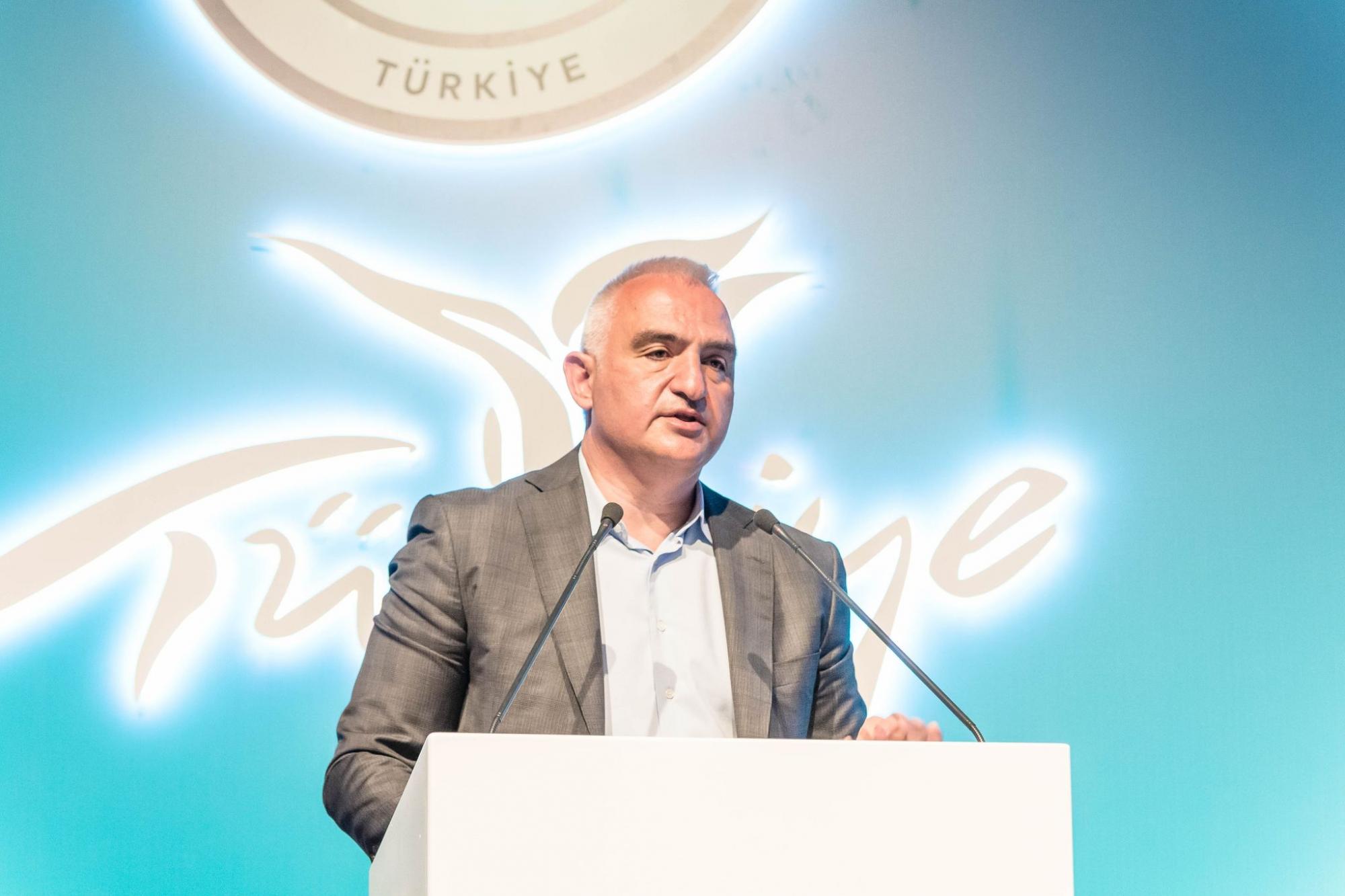 Наводнение в курортной Турции. В черноморском регионе эвакуируют людей: что известно