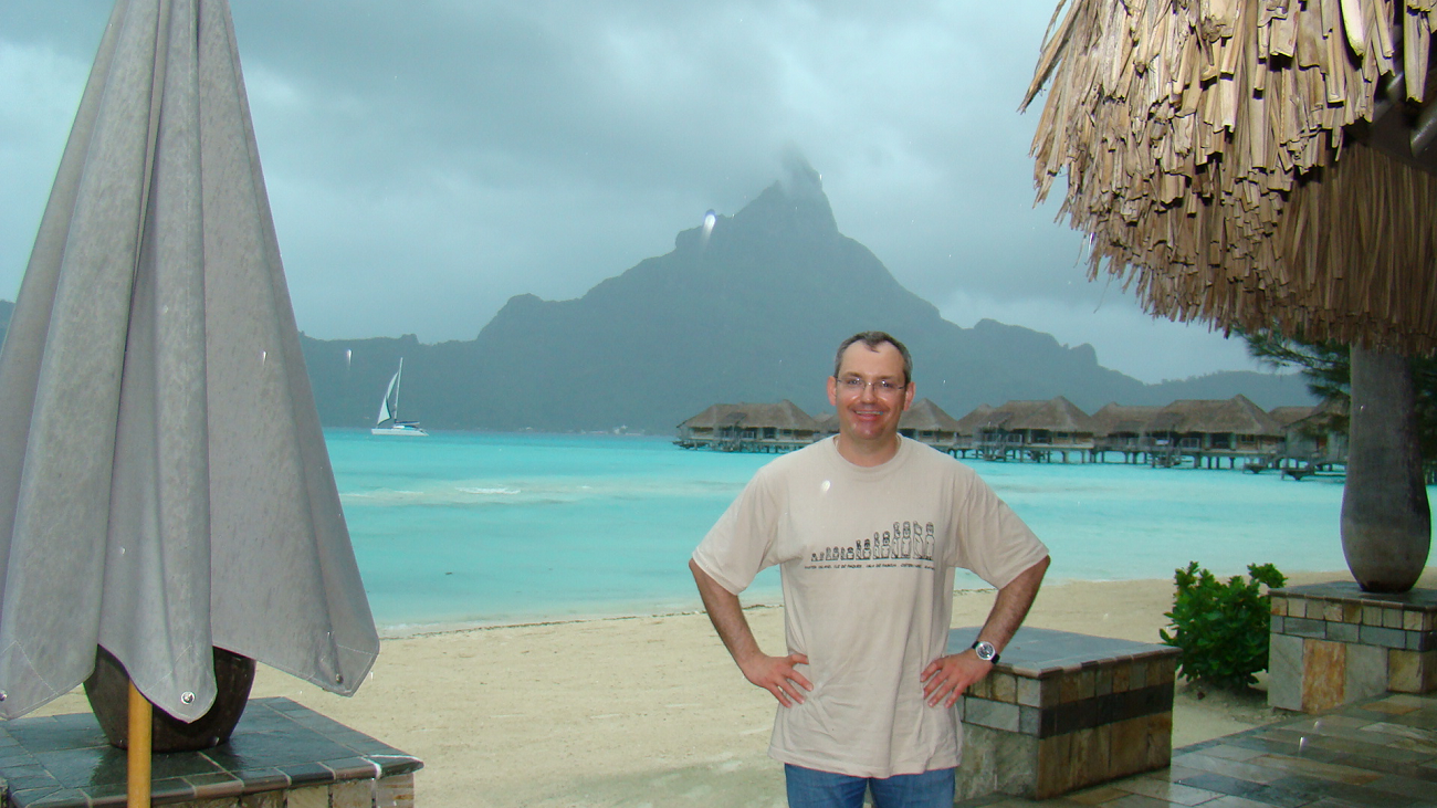 Лагуна, рифи та безлюдні береги: таємниці, які приховує легендарний острів Бора-Бора