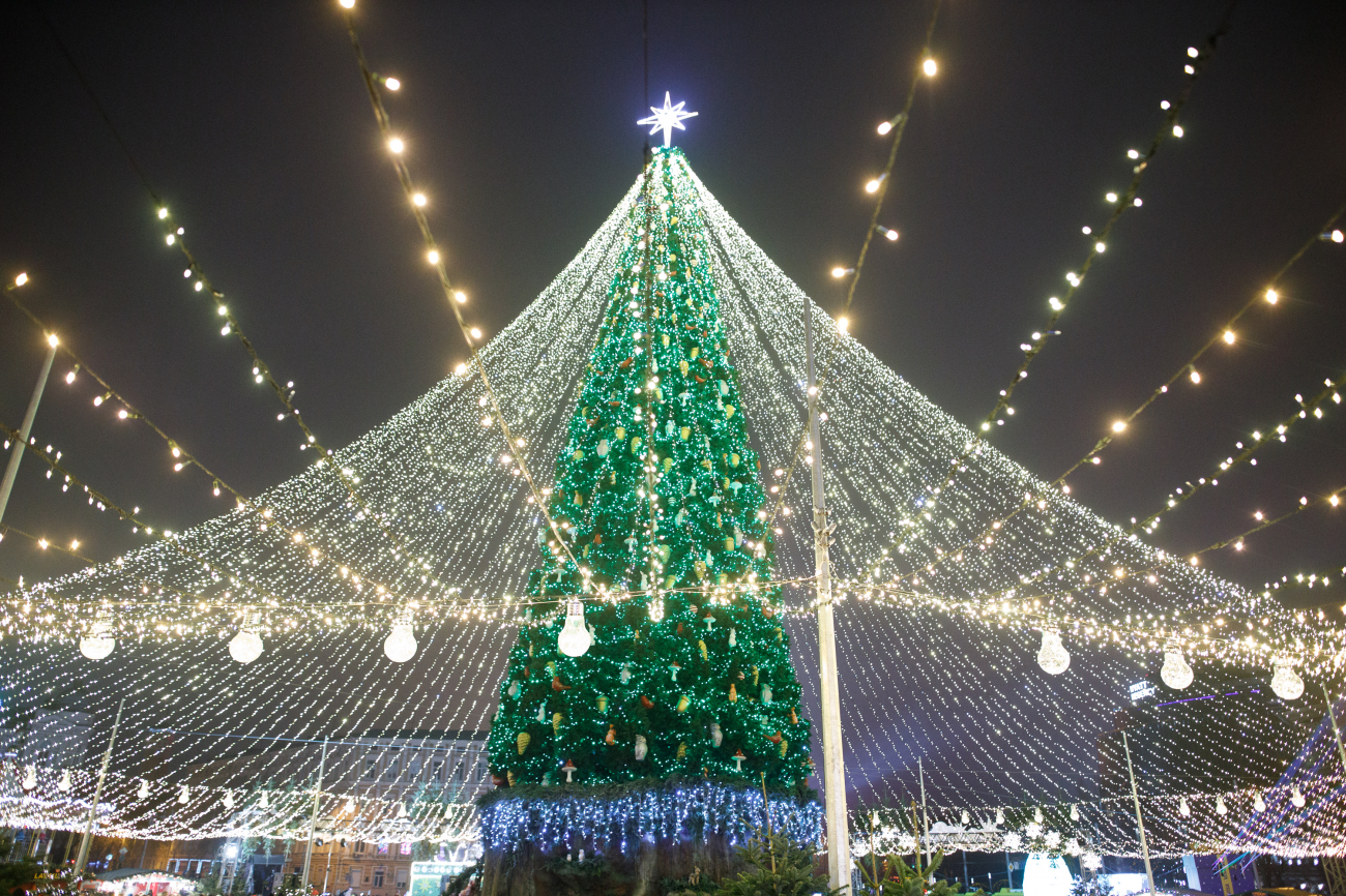 В атмосфері свята: скільки коштують розваги на головних зимових локаціях Києва