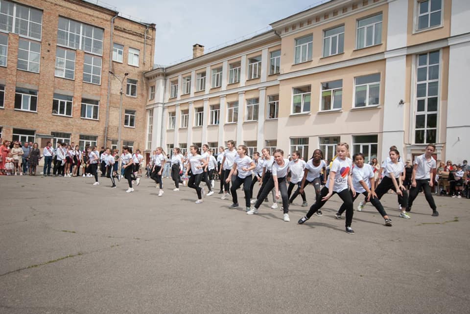 Мозаїки, "космічна" ротонда та кольорові хрущовки: маловідомі локації Києва, які варто побачити