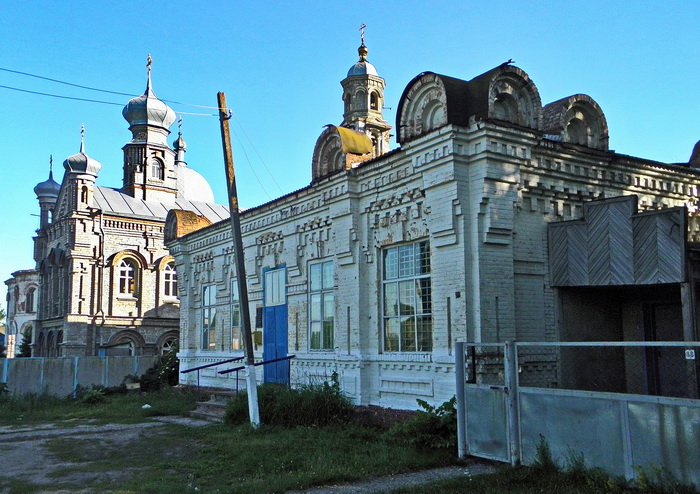 Старі храми та кам'яні млини: у селі на Сумщині "ховаються" шедеври архітектури