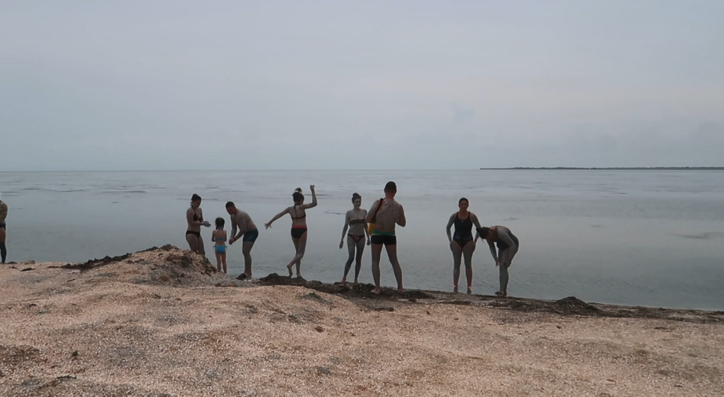Термальні джерела, спа та мінеральні озера: чим приваблює Арабатська Стрілка, крім моря
