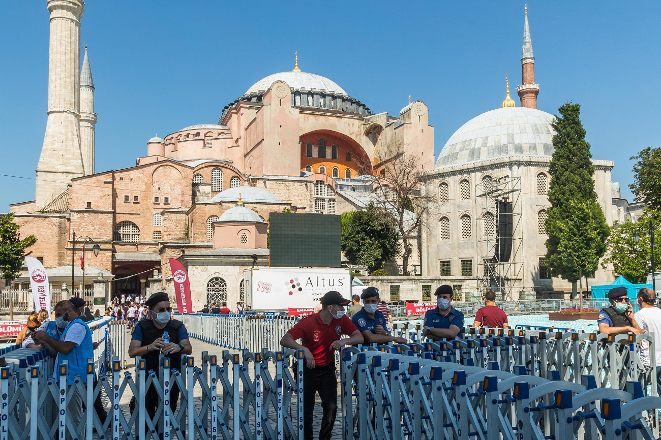 Неймовірний колорит Європи та Азії: що українцям подивитись у Стамбулі