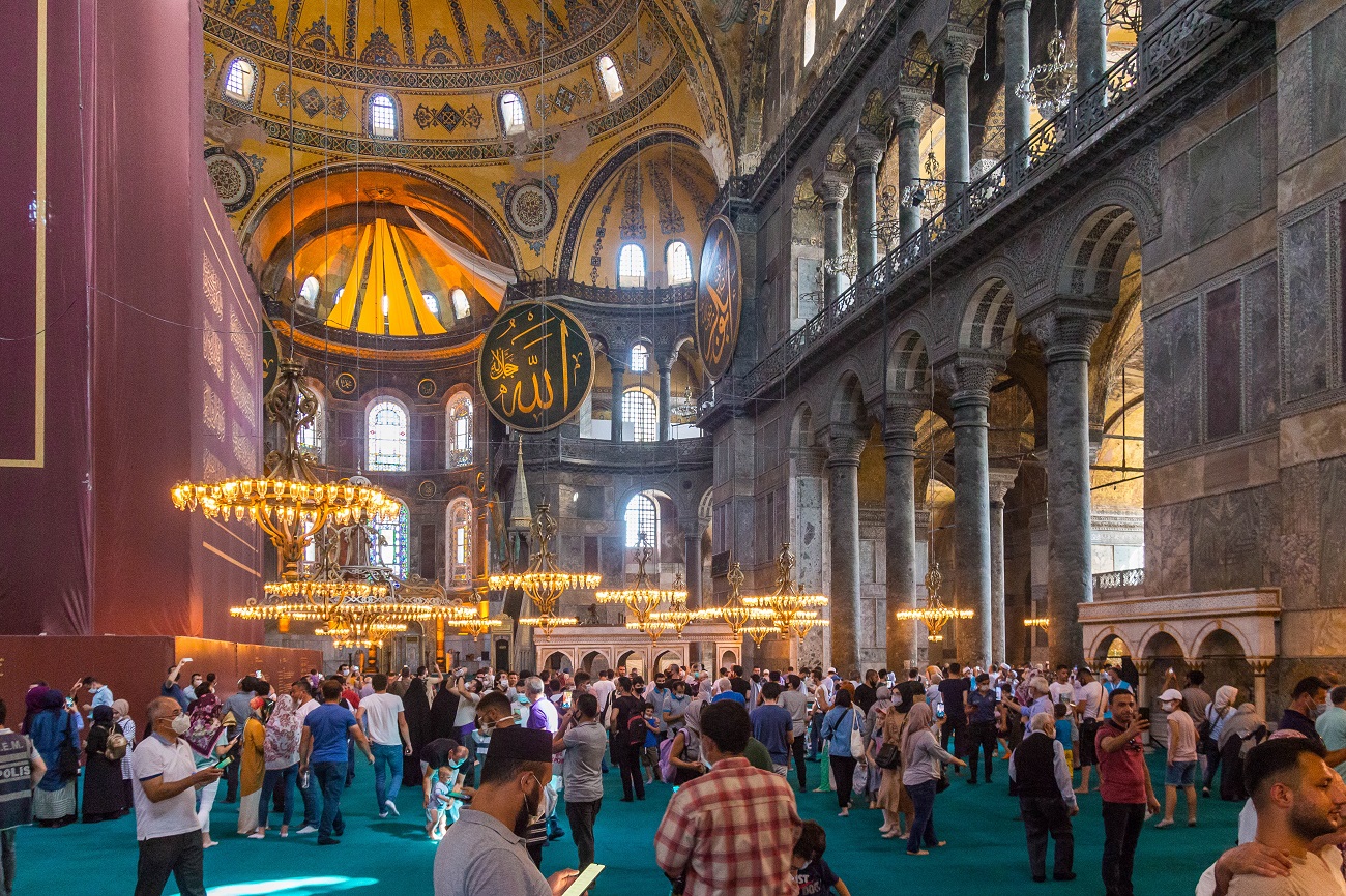 Подорож на два континенти: що подивитися у Стамбулі цієї осені