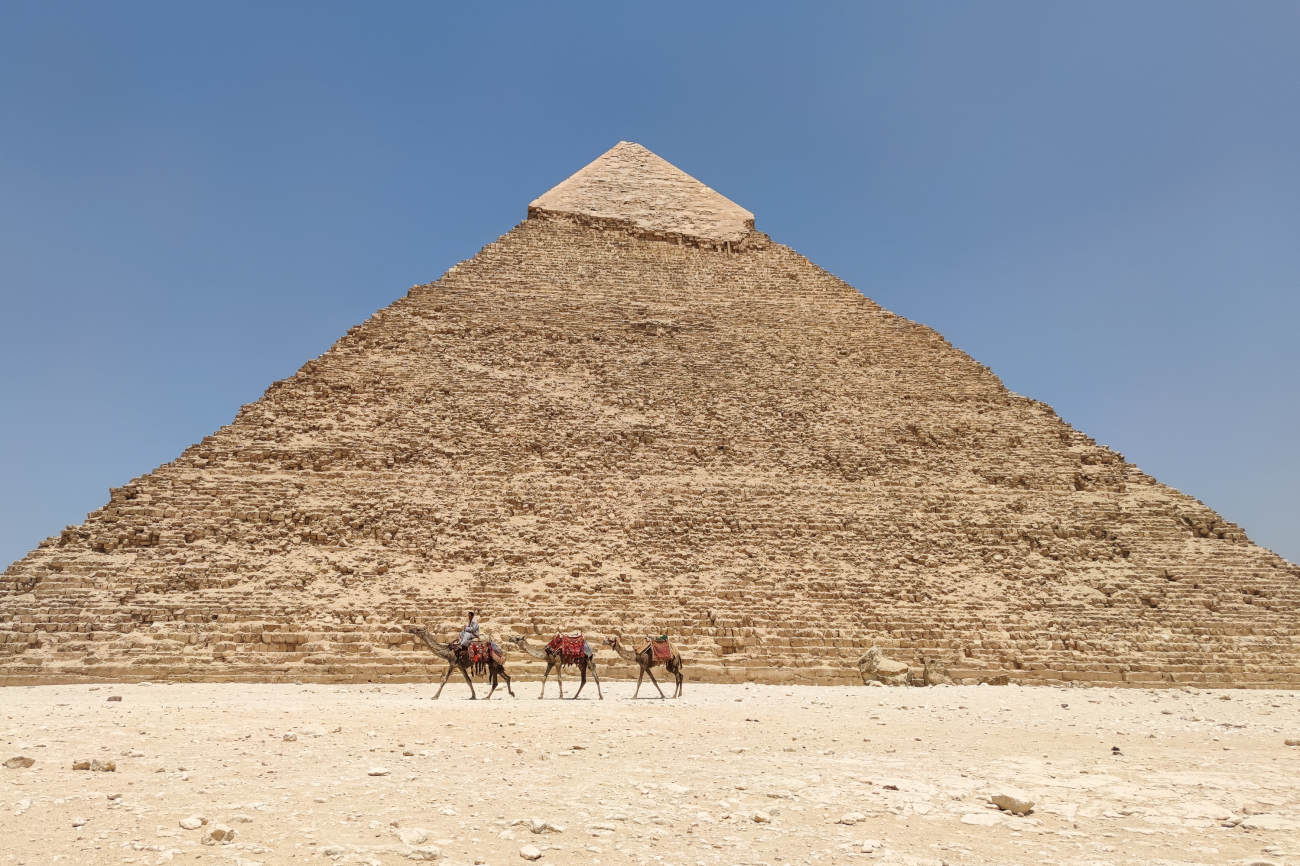 Нарушали правила карантина: в Египте закрывают популярные отели и рестораны