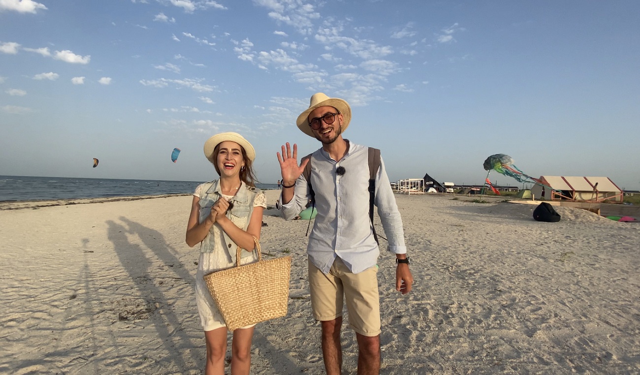 Дикий остров, "Мертвое море" и маяк: самые интересные локации Арабатской стрелки, которые вас удивят