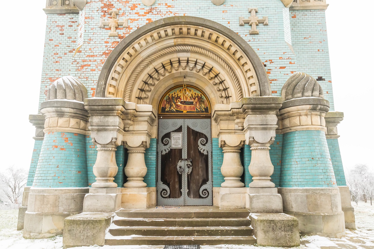 Розкішний храм та закрита спільнота: що подивитись у головному селі старообрядців України