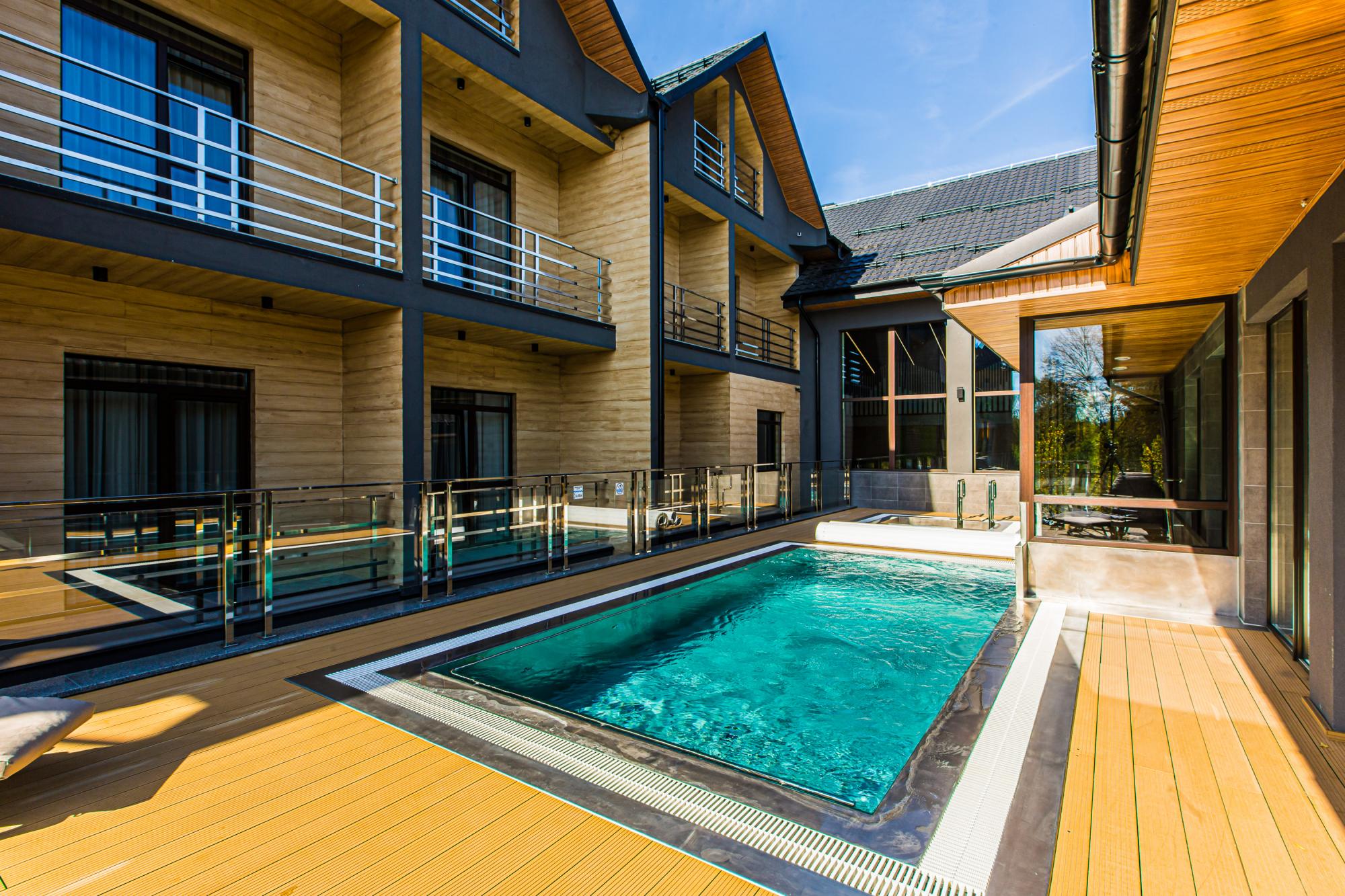 Спа-отдых и бассейны: сравниваем цены и сервис на известном украинском курорте