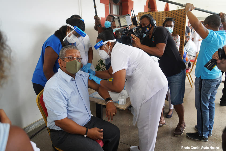 Белоснежные пляжи и красочный дайвинг: еще одна курортная страна открывается для туристов