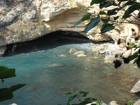 Відпочинок з комфортом: кращі теплі джерела Чорногорії для відпустки взимку