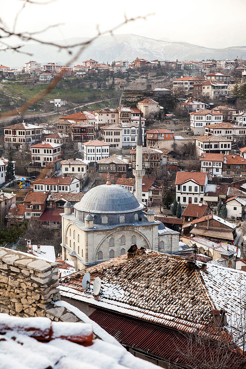 Вопреки пандемии: малоизвестная локация в Турции привлекла тысячи туристов