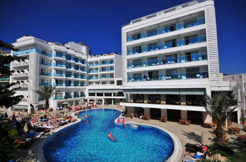 Вимогу ПЛР-тесту скасують. Яким буде новий сезон відпочинку в Туреччині