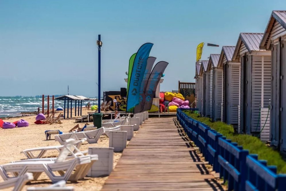 Низькі ціни та нові готелі: коли розпочнеться сезон відпочинку на морі в Україні