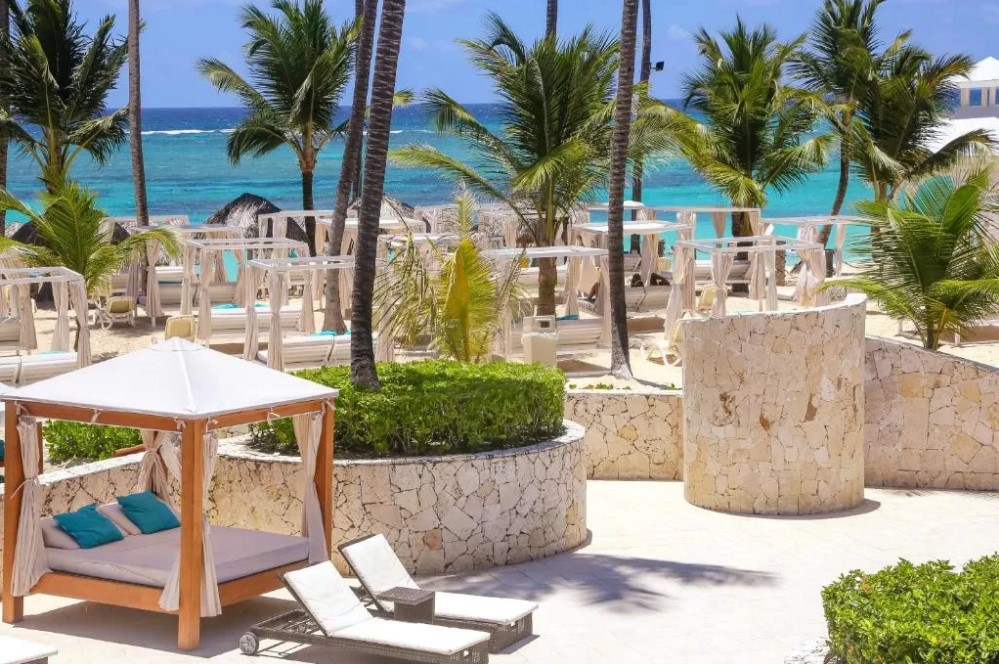 Курорт став цілорічним: куди тепер можна поїхати у відпустку і влітку