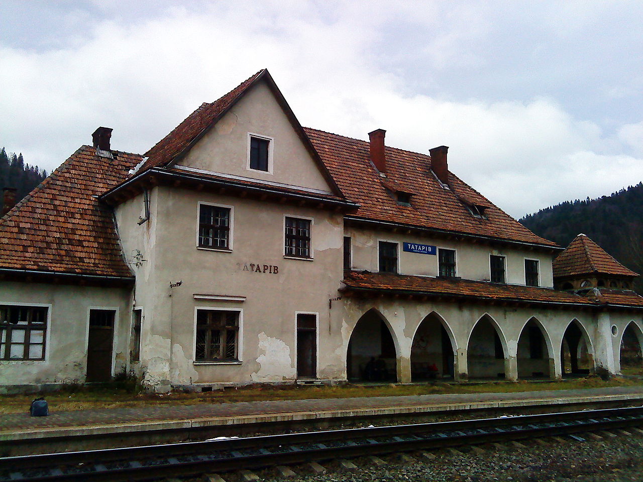 Водоспад та гірські пейзажі: скільки коштує відпочинок в одній із наймальовничіших локацій Карпат