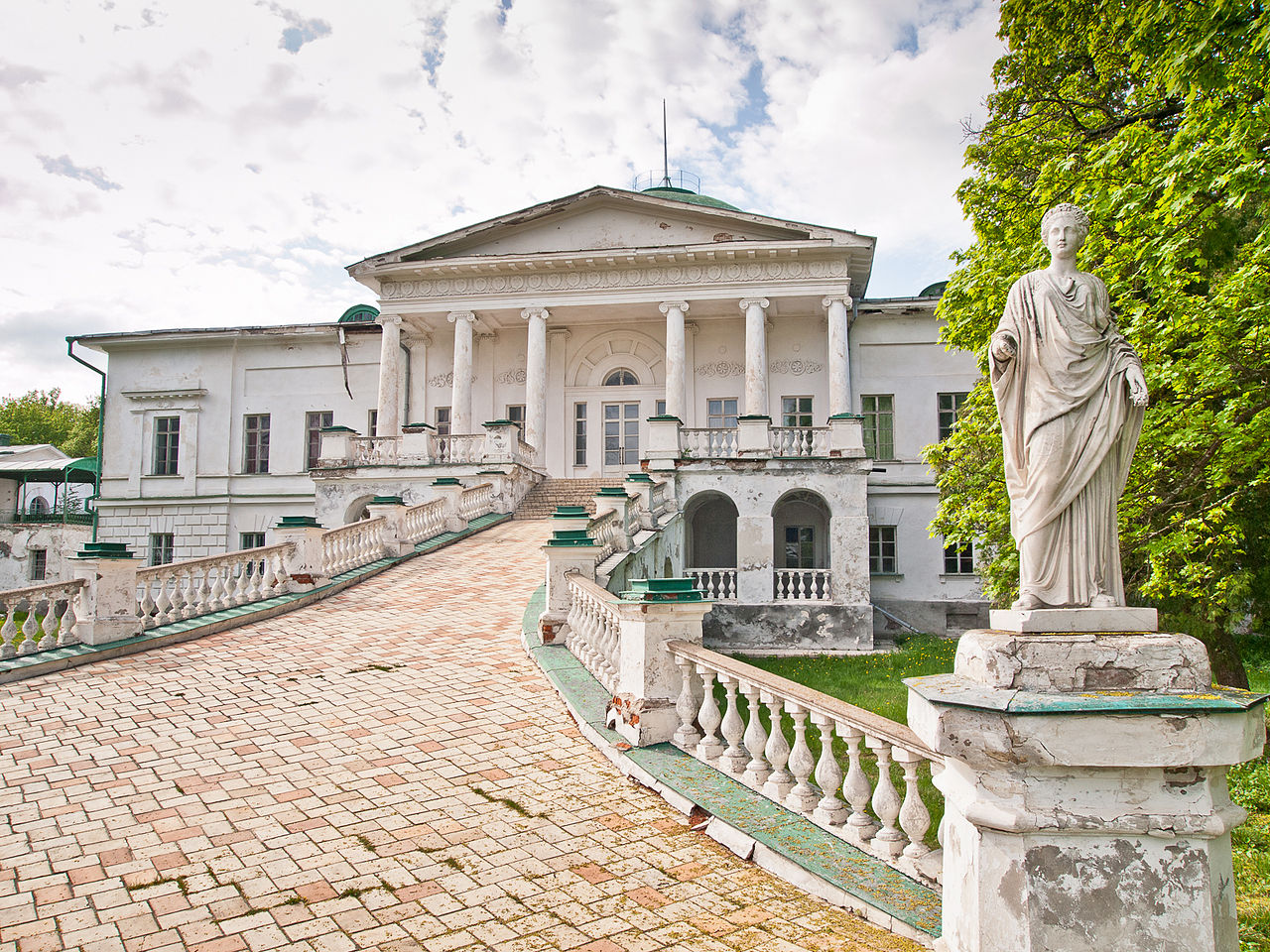 Храмы, крепости и сокровищница: чем удивляют туристов Прилуки - старинный город на Черниговщине