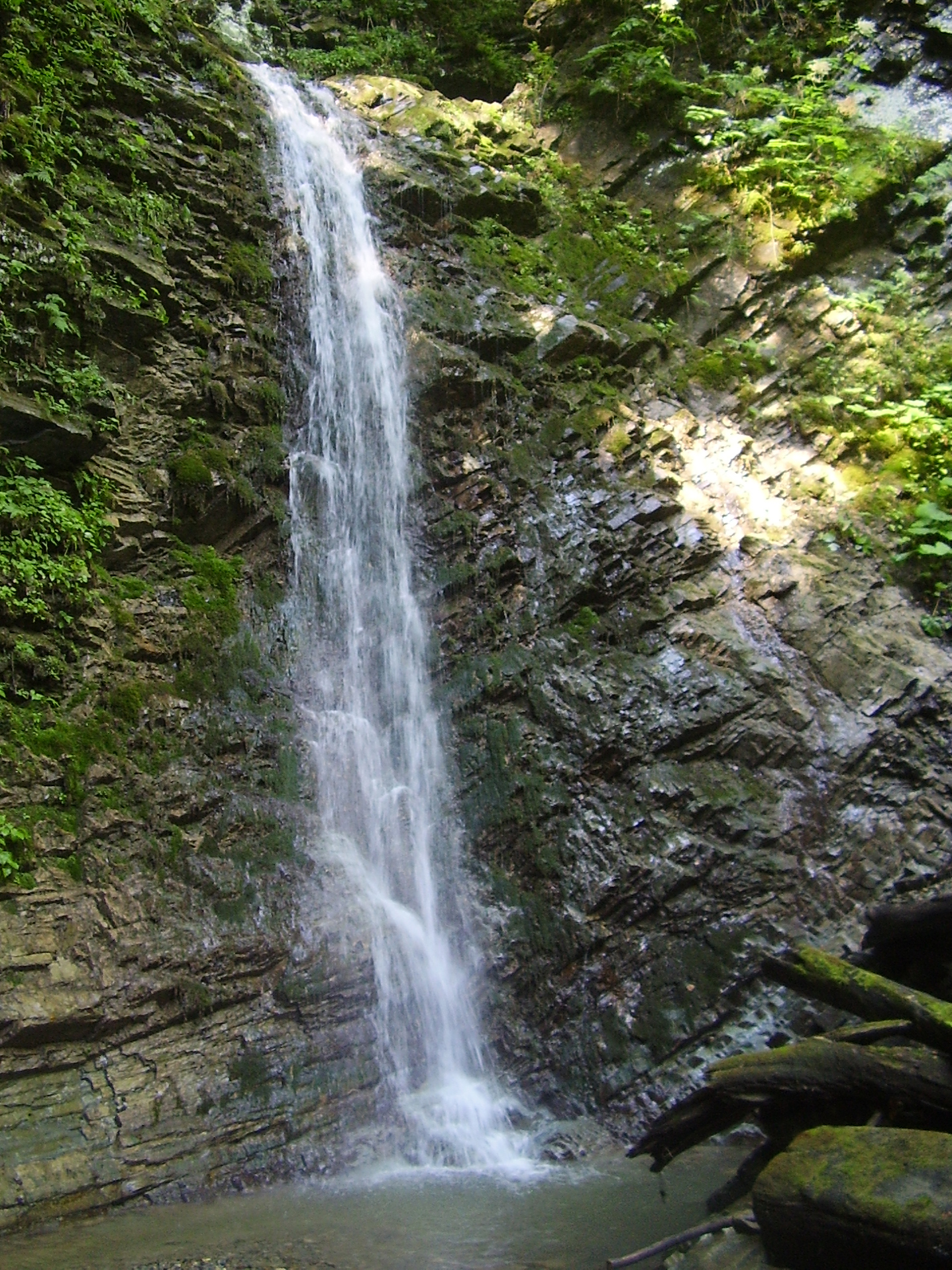 Ярче карнавала в Венеции: украинское село впечатляет необычным празднованием Маланки