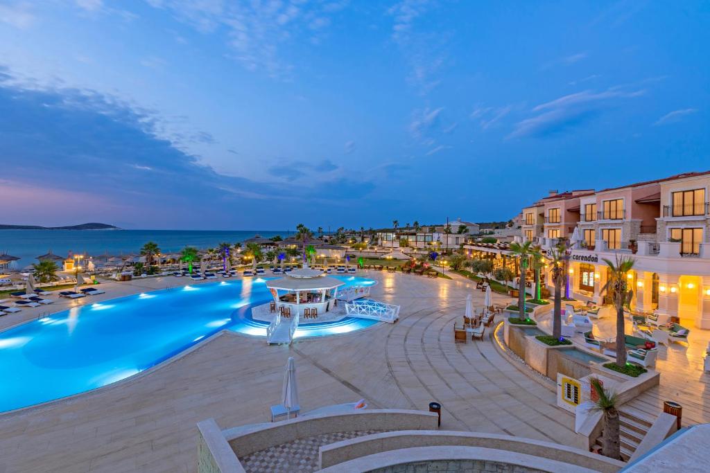 Інстаграмний рай у Туреччині: барвисте селище на Егейському морі нагадує курорти Греції