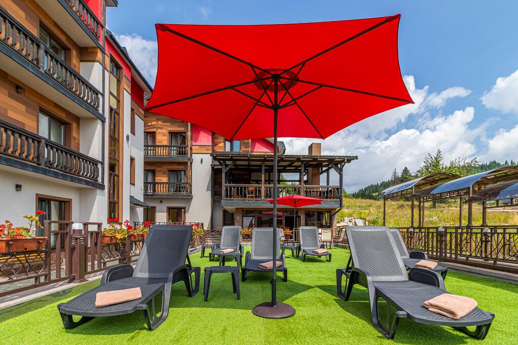 Невероятные пейзажи за окном: уютные отели в Карпатах с панорамными видами на горы