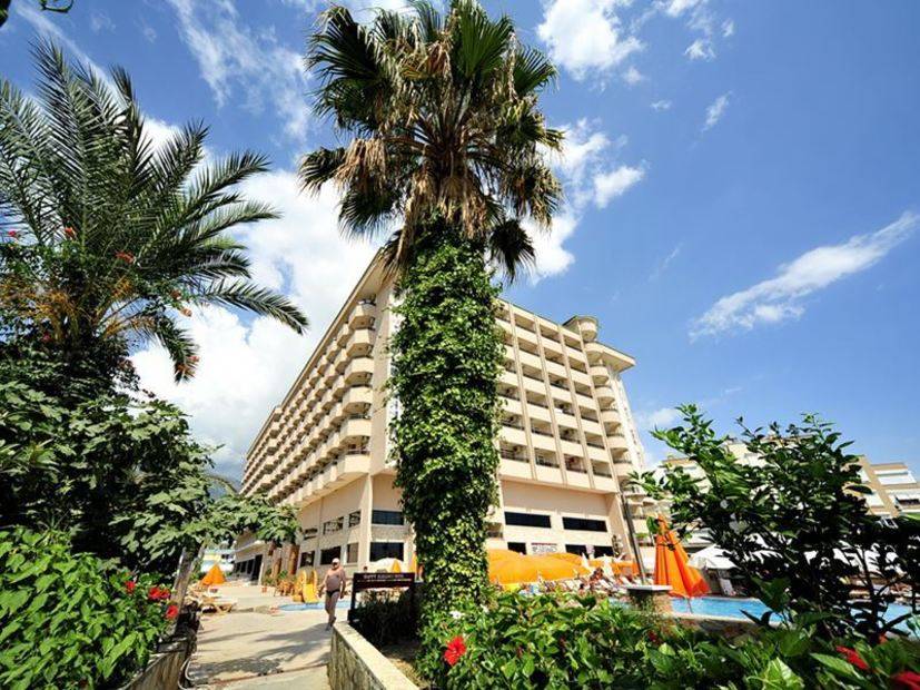 Відпочинок у преміум-готелях Туреччини дешевшає: скільки коштують тури в курортрую країну восени