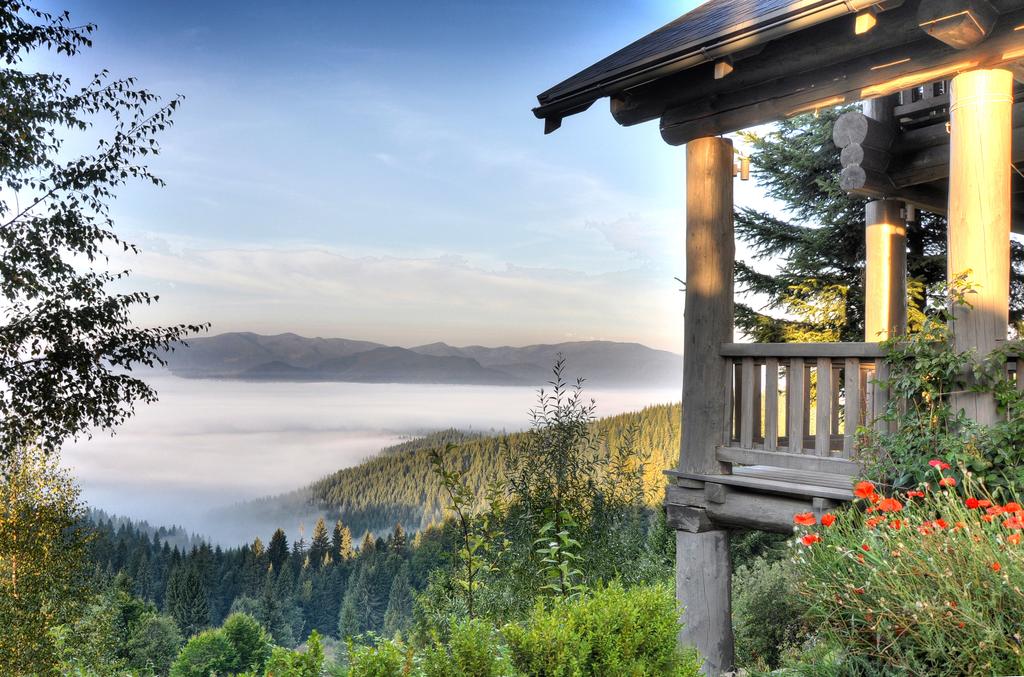 Невероятные пейзажи за окном: уютные отели в Карпатах с панорамными видами на горы