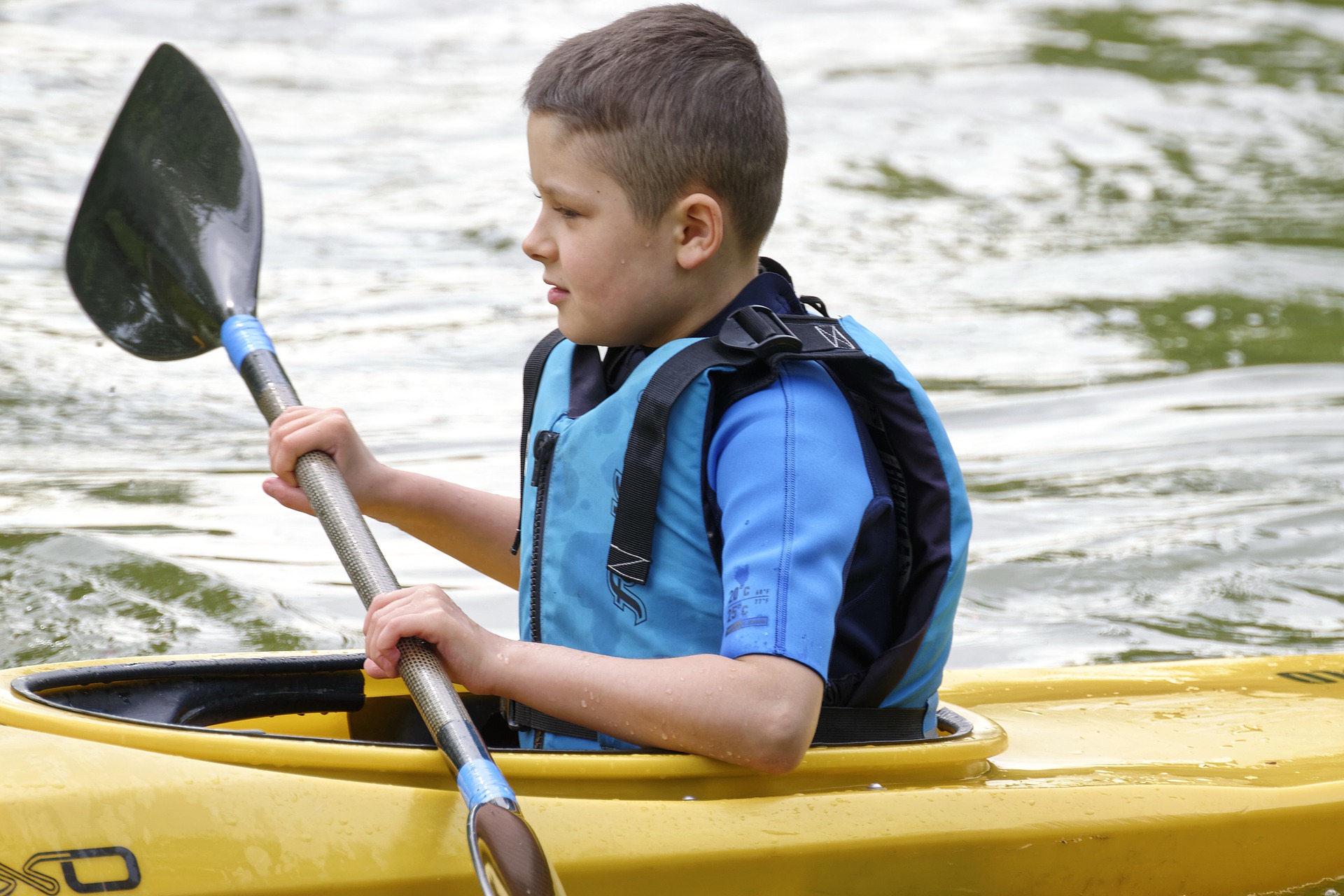 Хит летнего сезона: лучшие места для сплава на байдарках в Украине