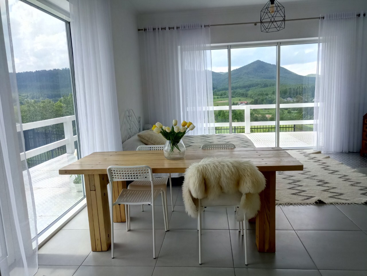 Секретные домики в Карпатах: стильные уютные отели для отдыха на выходных