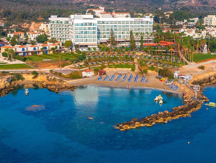 На Кіпр без пересадок: скільки коштують путівки на курорти острова у квітні