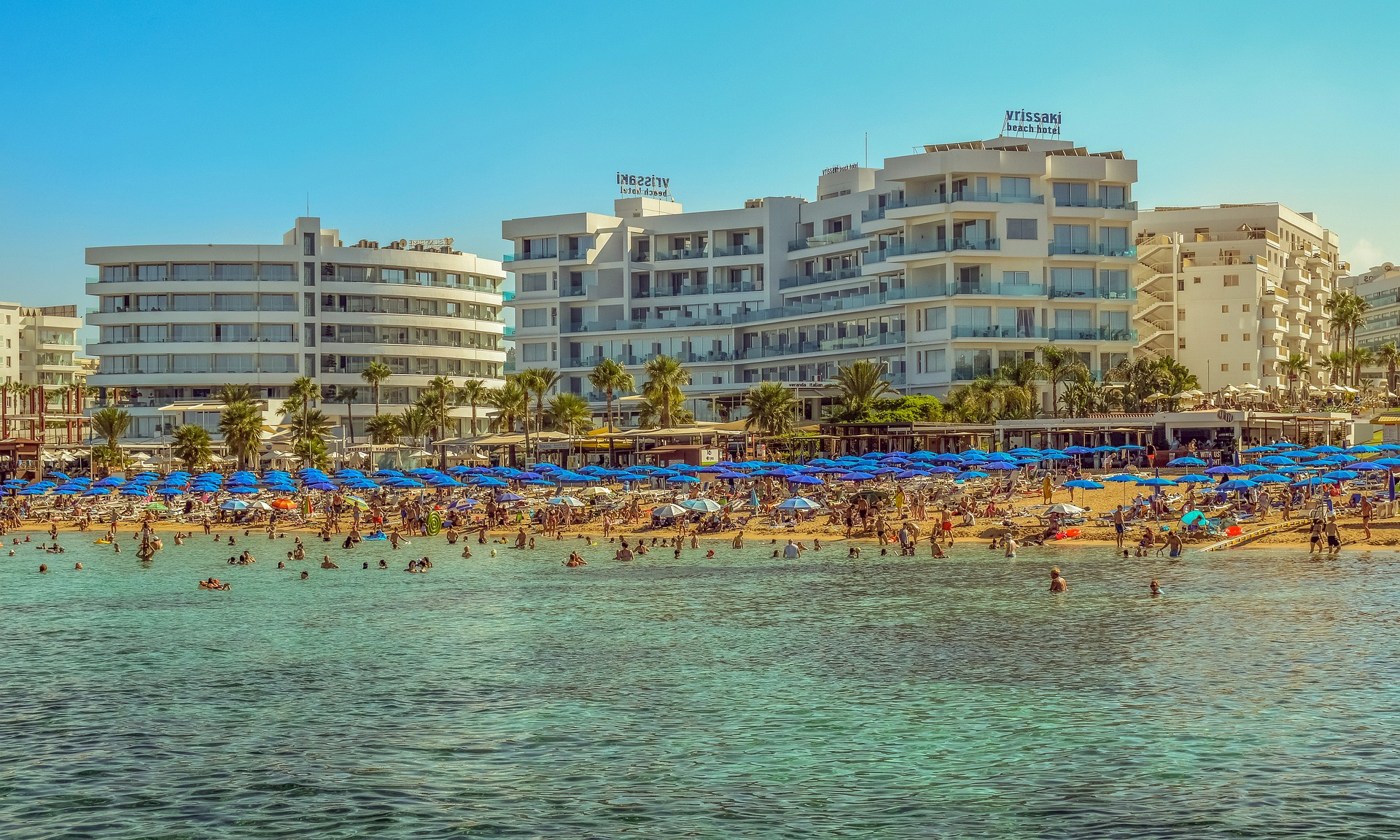 Відпочинок на Кіпрі навесні: все, що потрібно знати туристам перед подорожжю