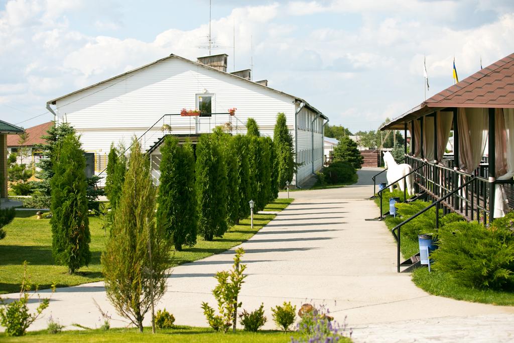 Альтернатива даче: где и по какой цене комфортно отдохнуть за городом в октябре
