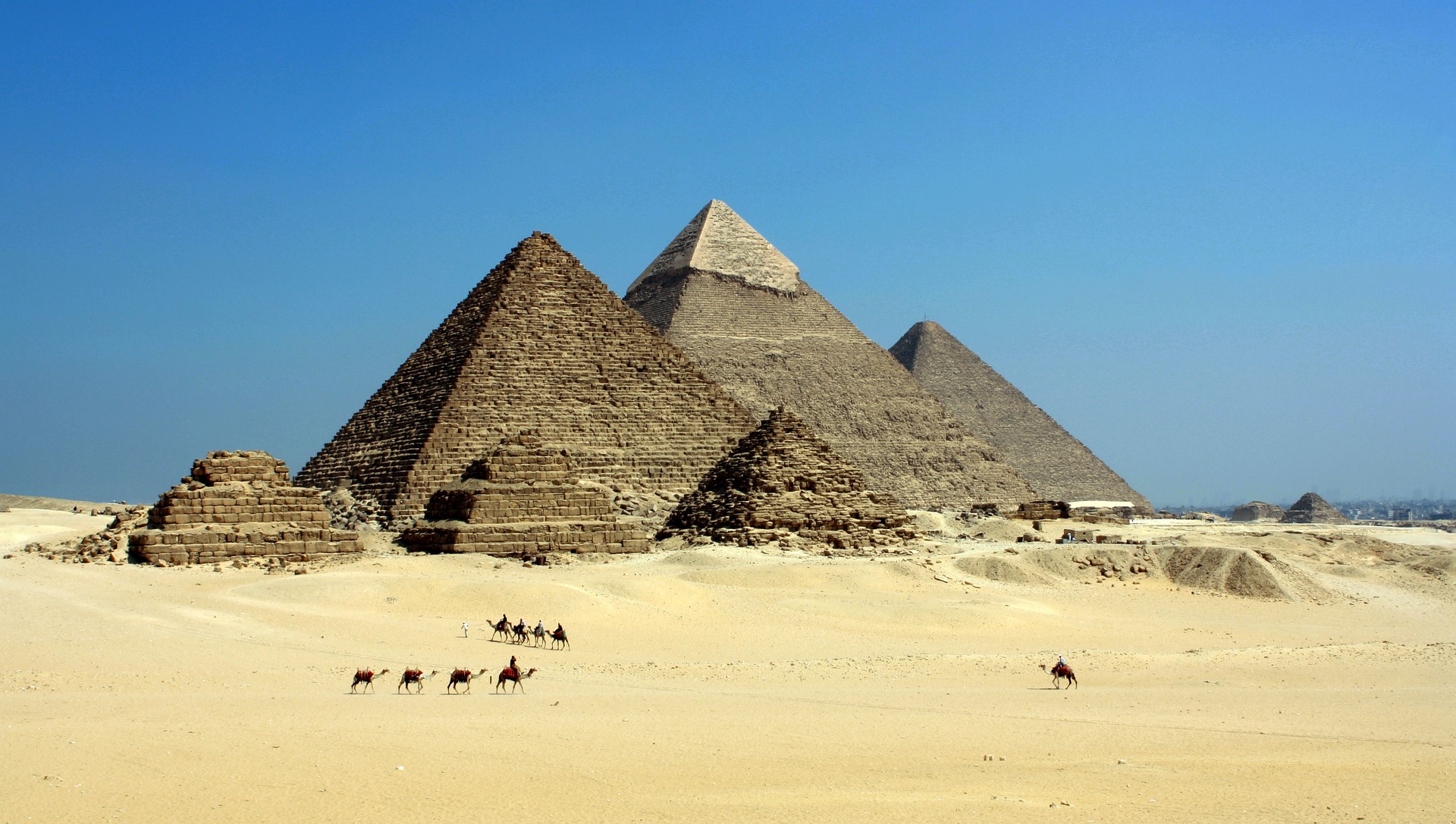 Пляжні готелі та екскурсії: у Єгипті оголосили про грандіозні знижки для туристів