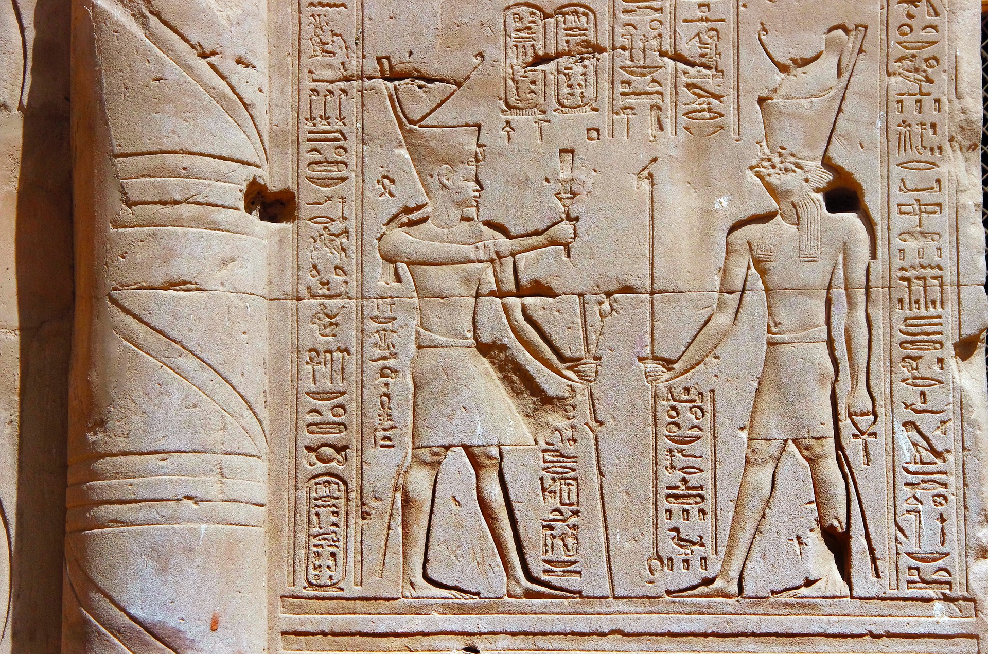 "Не будемо стояти осторонь". У Єгипті розповіли, чи введуть COVID-паспорти для туристів