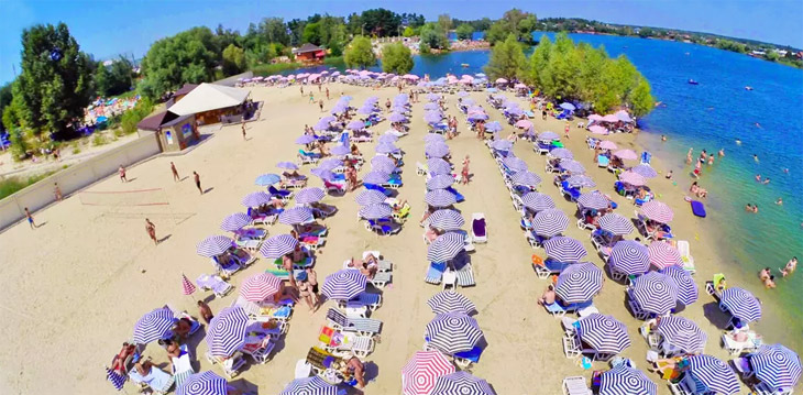 Лучший загородный отдых: Голубое озеро под Киевом для идеального уикенда