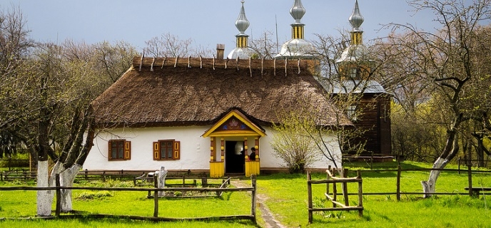 Домик рыбака и старинные усадьбы: лучшие маршруты поездок по Украине для летнего уикенда