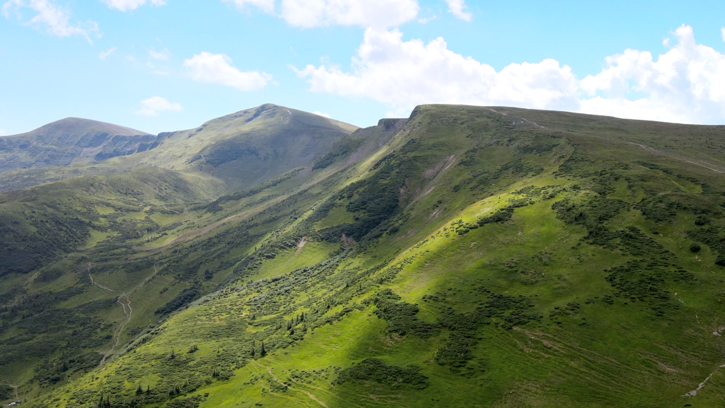 Невероятные пейзажи и горные озера: что посмотреть на курорте Драгобрат, пока там нет снега