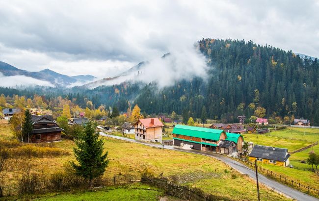 "Все еще плохо знаем свою страну": почему мы мало путешествуем по Украине