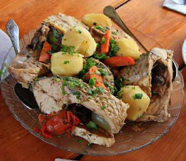 &quot;Неймовірні делікатеси&quot;: найкращі страви, які варто спробувати у подорожі по Україні