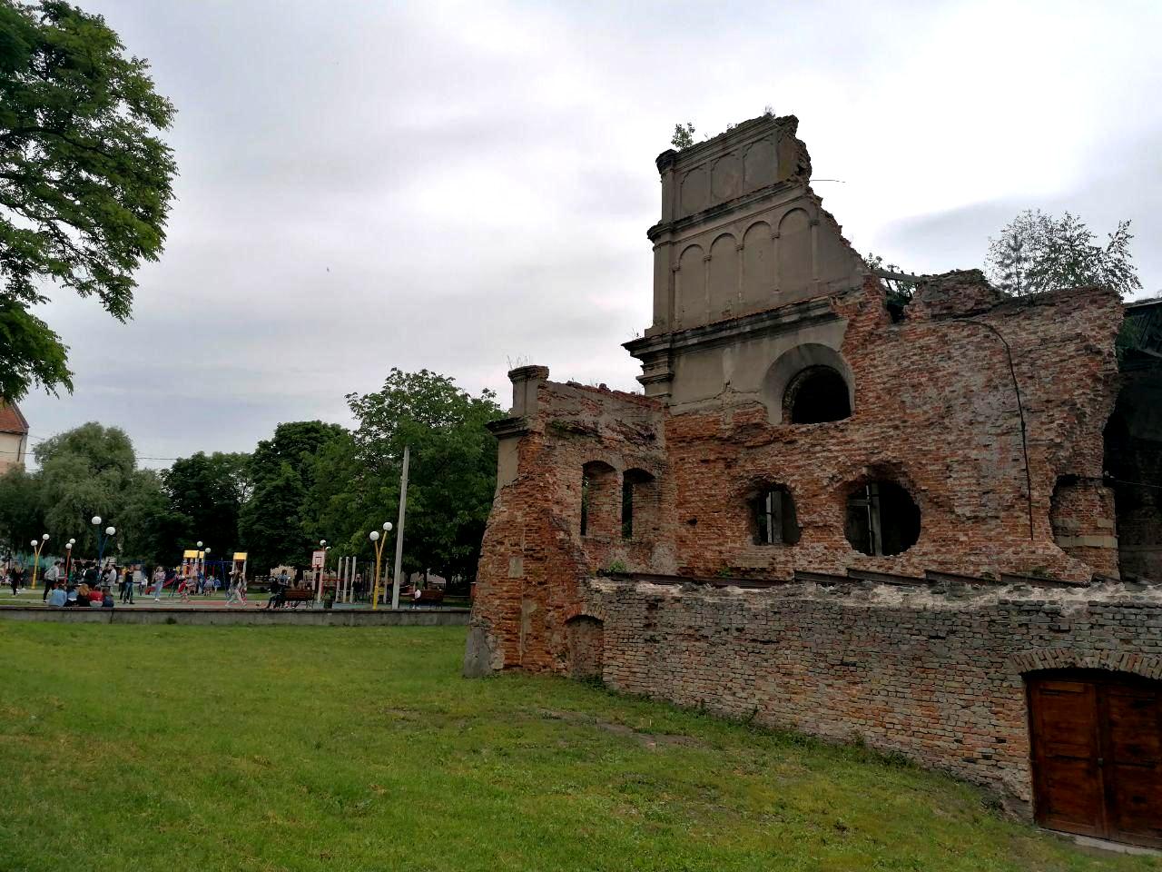 Зникаюча краса: найцікавіші синагоги західної України, які варто побачити