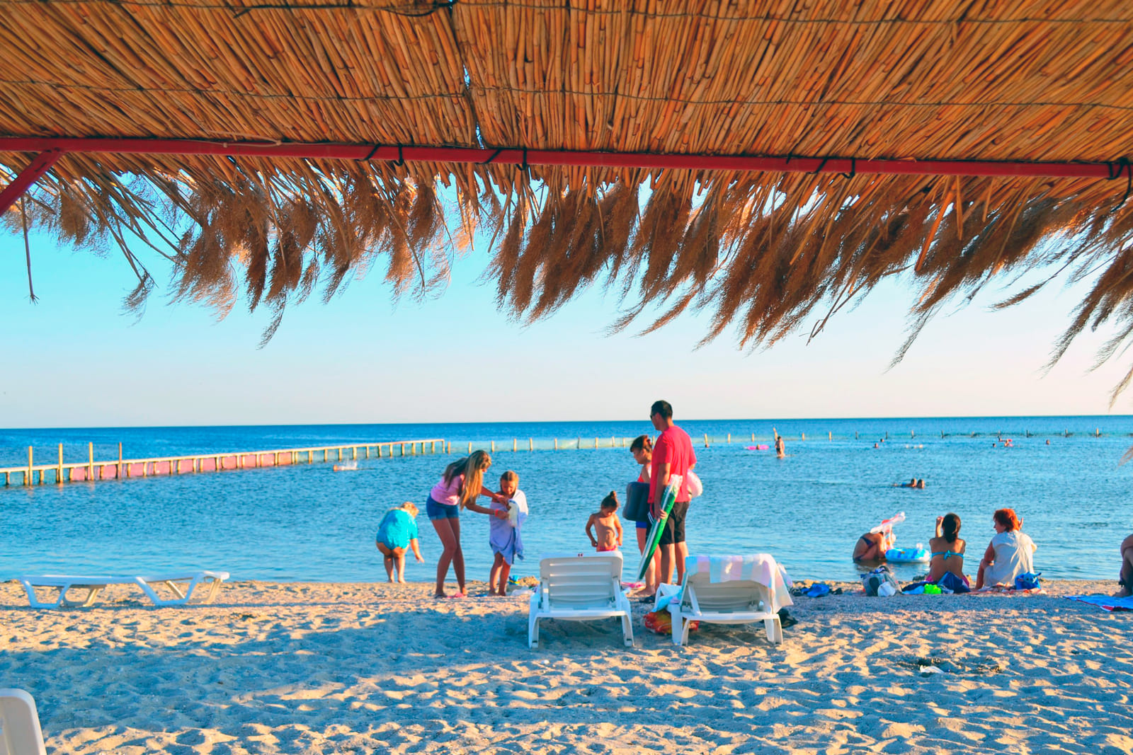 Черное море в сентябре: стоит ли ехать на местные курорты в бархатный сезон